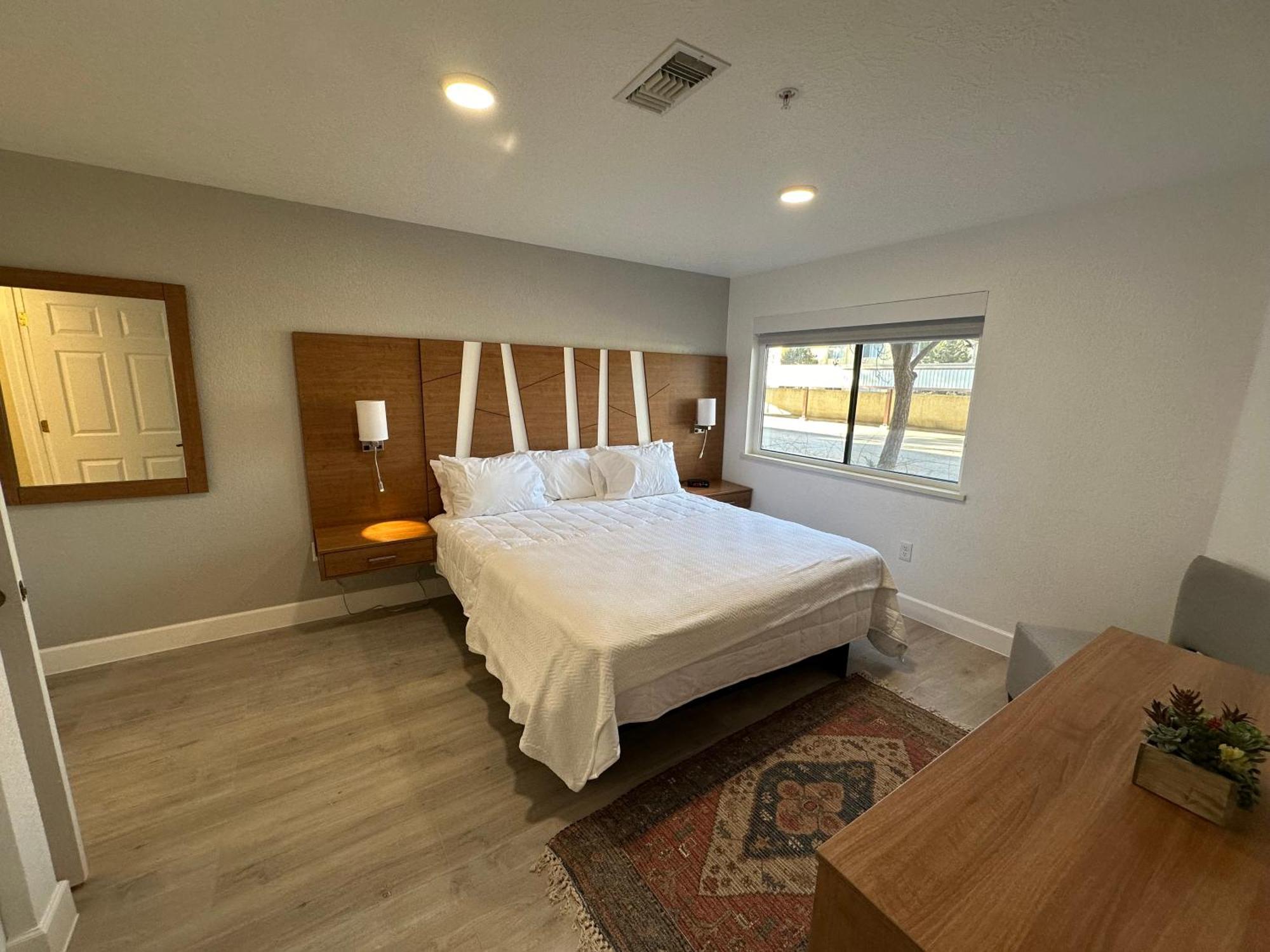 B&J Hotels روزويل المظهر الخارجي الصورة